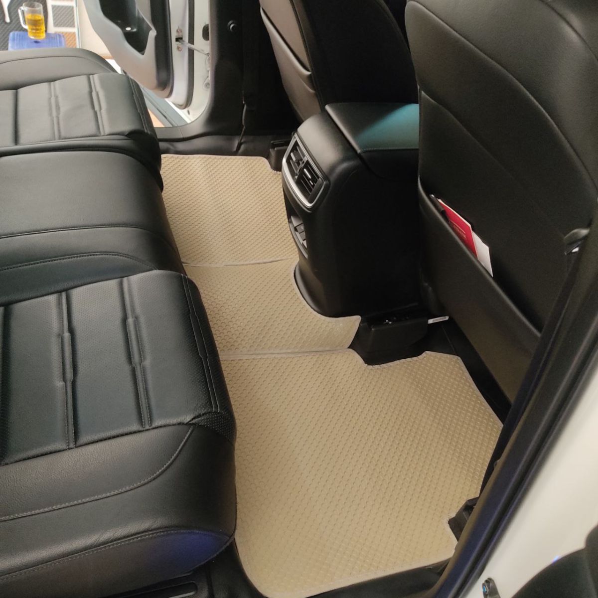 ​ Thảm lót sàn ô tô Honda CR-V 2022 làm sang trọng nội thất xe
