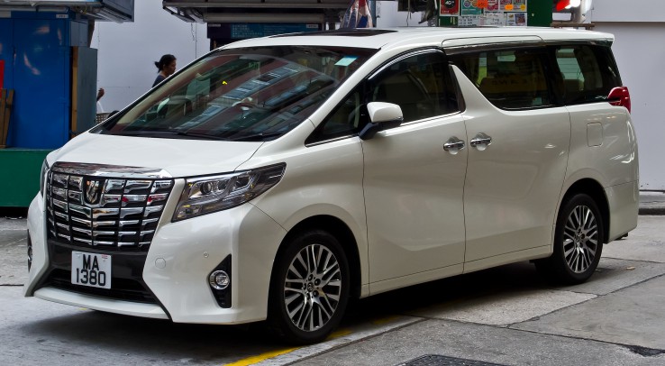 Toyota Alphard 2021 với thiết kế cực kì mạnh mẽ và bề thế