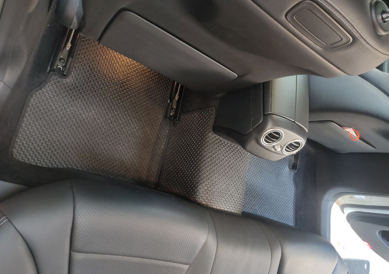 thảm lót sàn ô tô Mercedes Benz C Class