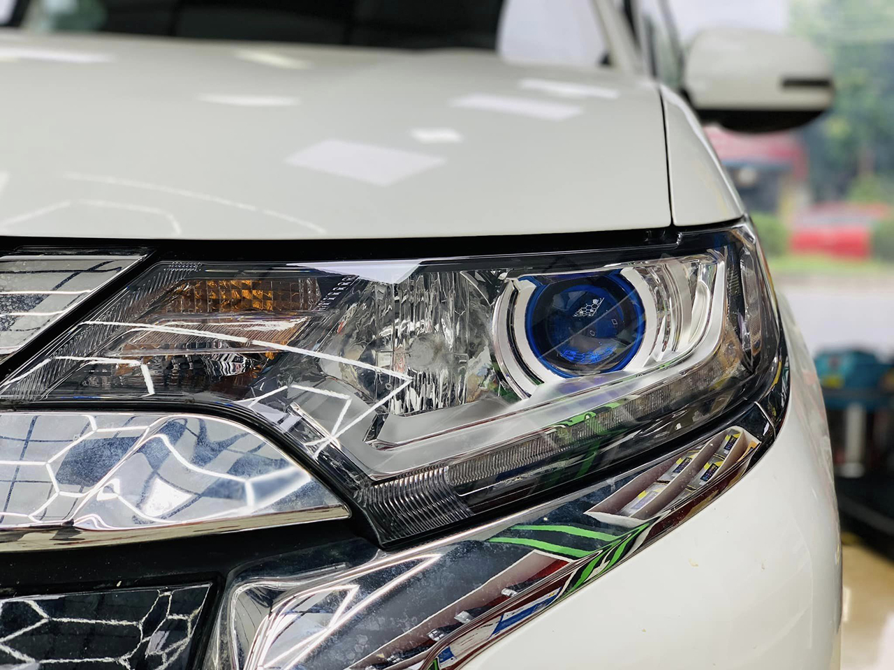 phụ kiện cho xe ô tô Mitsubishi Outlander 