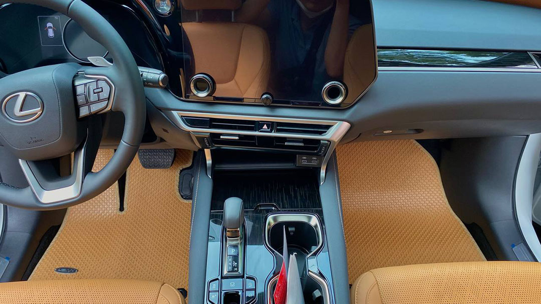 Thảm lót sàn ô tô Lexus NX350h