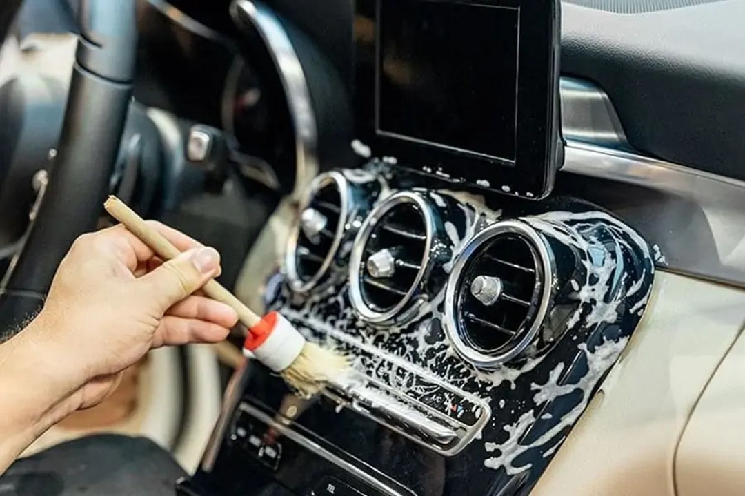 chăm sóc nội thất xe ô tô