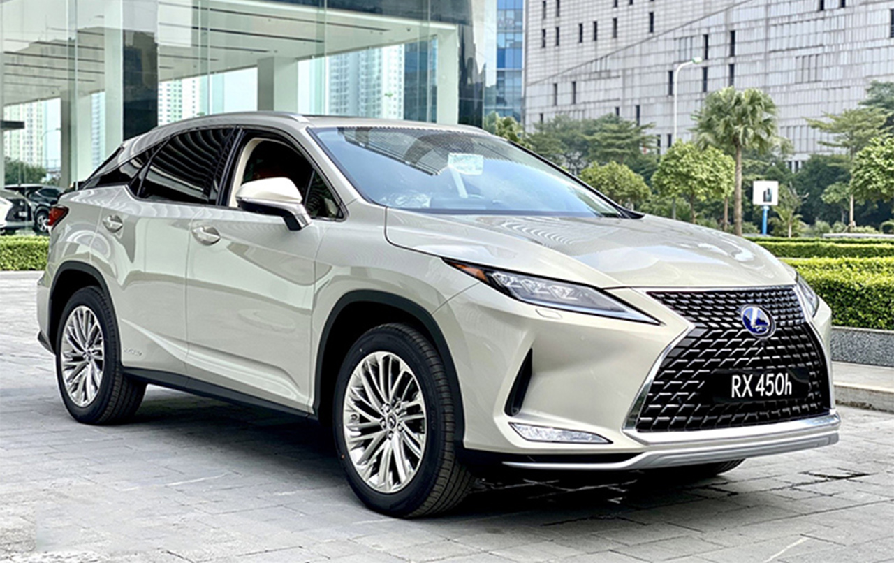 Xe ô tô Lexus RX 450h là sự kết hợp hoàn hảo giữa đẳng cấp, hiệu suất và công nghệ thân thiện với môi trường.